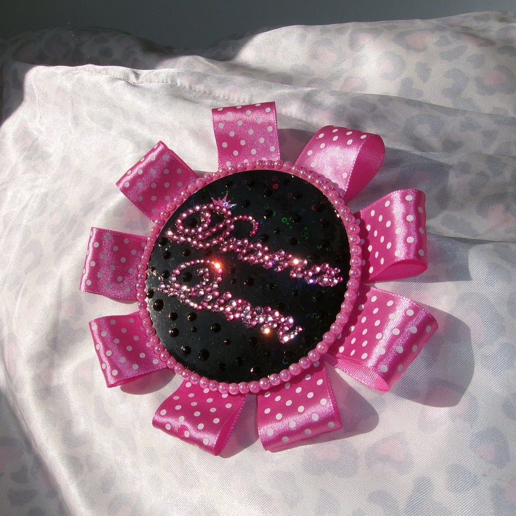 Drama Queen Pin